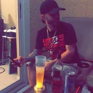 Meet your Posher, Cèsar